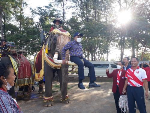 พิธีเปิดสวนช้างและพิธีบวงสรวงสวนช้างทวีโชค