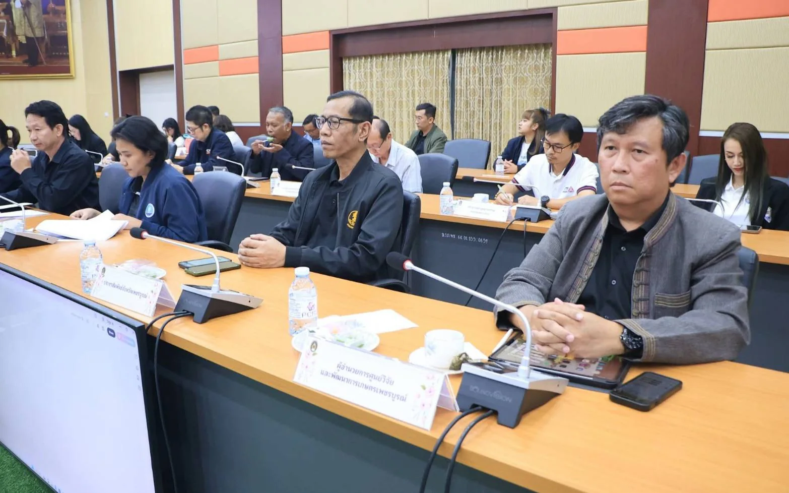 ประชุมคณะอนุกรรมการพัฒนาท้องถิ่นชุมชนต้นแบบจังหวัดเพชรบูรณ์ ด้านยกระดับเศรษฐกิจฐานรากบนหลักปรัชญาของเศรษฐกิจพอเพียง